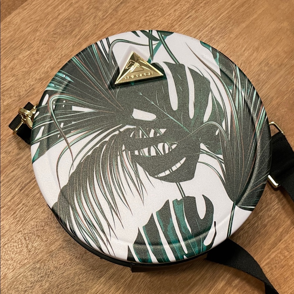 Triforce Elite Hard-Shell Crossbody Bag